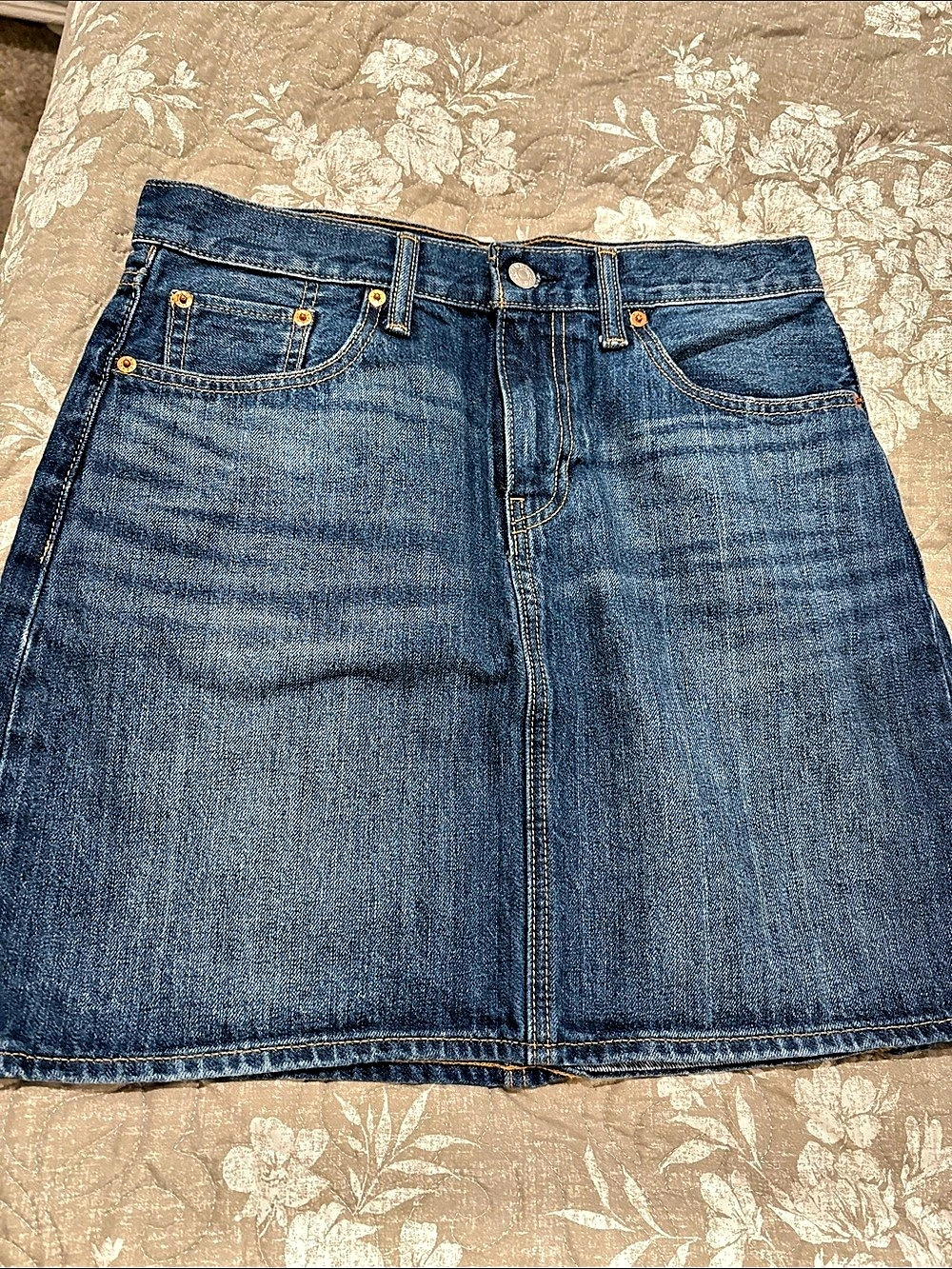 Levi's Denim Mini Skirt Waist 28